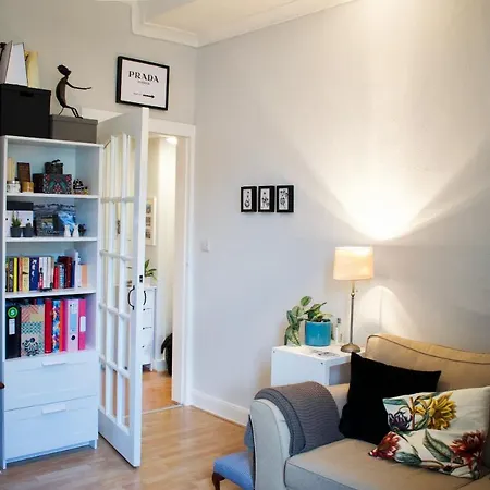 Bright And Cosy Near Haymarket Edinburgh