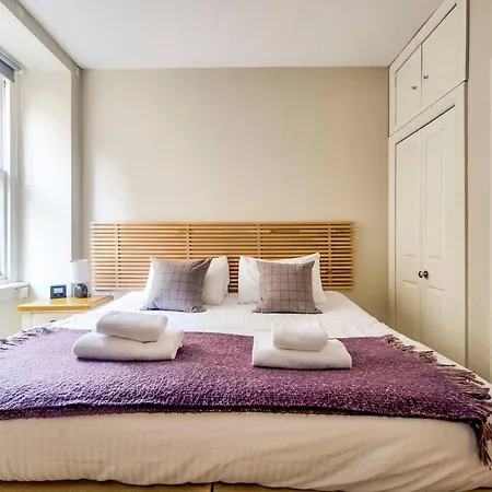 Апартаменты Joivy Amazing Location! Lovely Rose St In New Town