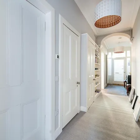 Beautiful And Private 2 Bed Daire *