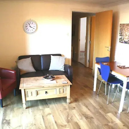 2 Bedroom Flat Near Holyrood Park Sleeps 4 公寓