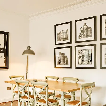 Joivy Luxury Flats On George Street *