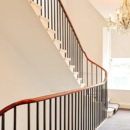 Joivy Luxury Flats On George Street *