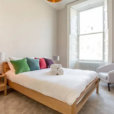 Apartment Altido Stylish 1-bed Flat In The Heart Of New Town