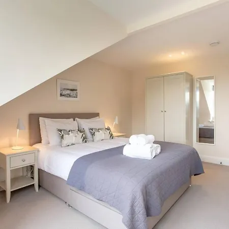 Altido Quiet Centre Spacious Apartment *