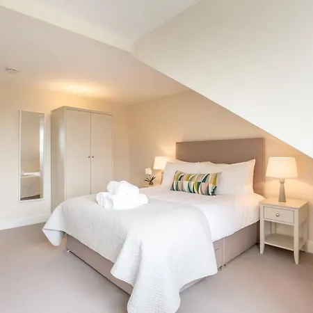 Altido Quiet Centre Spacious Apartment Edinburgh