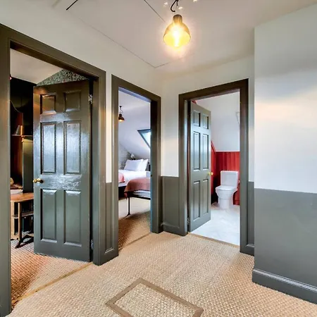 Casa de Férias Altido Rock House: Historic Gem - Heart Of The Edimburgo