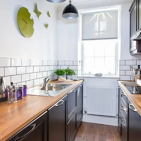 Joivy Charming Nest For Two With Castle View