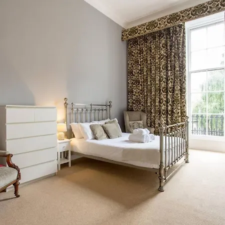 Joivy Spacious In New Town Prime Location إدنبرة