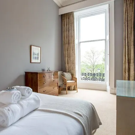 Joivy Spacious In New Town Prime Location Édimbourg