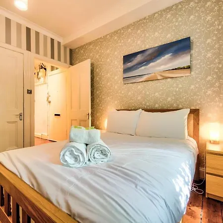 Haymarket Haven Super Stylish City Centre Apt