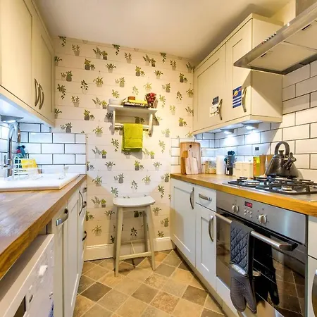 Haymarket Haven Super Stylish City Centre Apt
