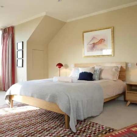 North Castle Street Flat With Views Over Διαμέρισμα *