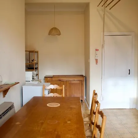 Traditional 2 Bedroom Appartement