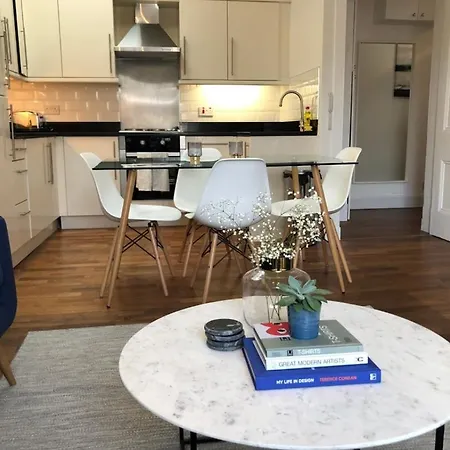 Apartment Scandi Design In The City Centre!