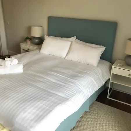 Scandi Design In The City Centre! Apartment Edinburgh