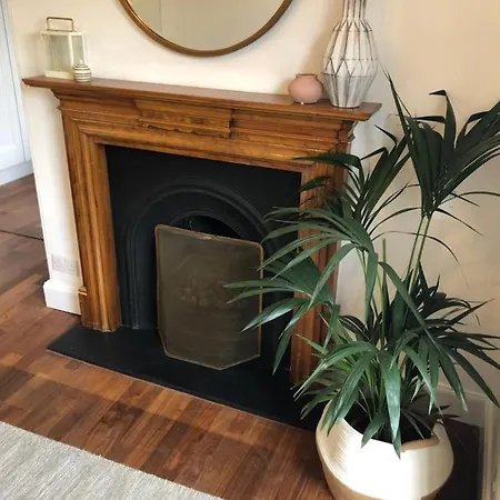 Scandi Design In The City Centre! Apartment Edinburgh