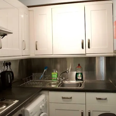 1 Bedroom Grassmarket Flat * Edimburgo