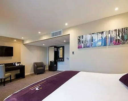 Hotel Premier Centre Royal Mile 3*