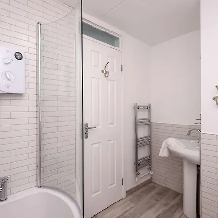 Lovely 1-bedroom Apt In The Heart Of Stockbridge