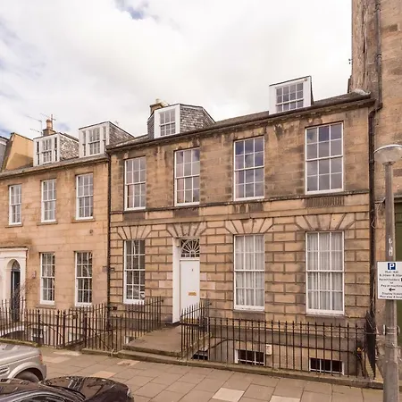 The Albany Street Apartment *