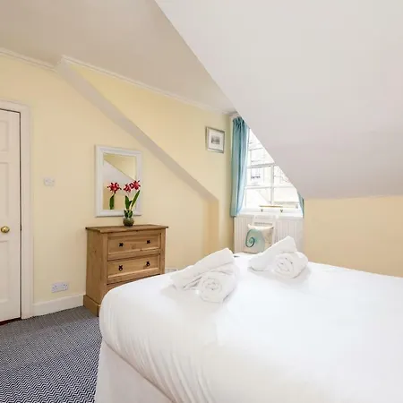 The Albany Street Apartment