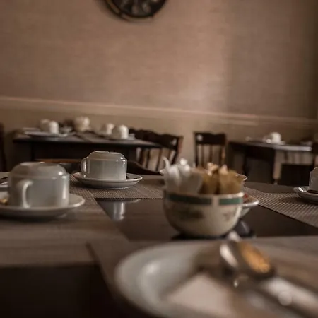 ゲストハウス The Thrums 3*