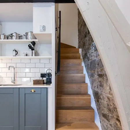 Linton Collection - Blackfriars Lofts Daire