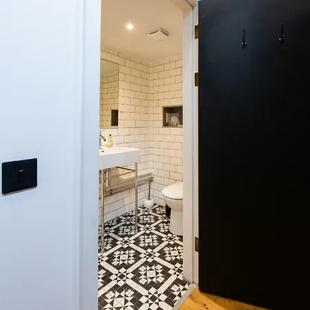 Linton Collection - Blackfriars Lofts * Edinburgh