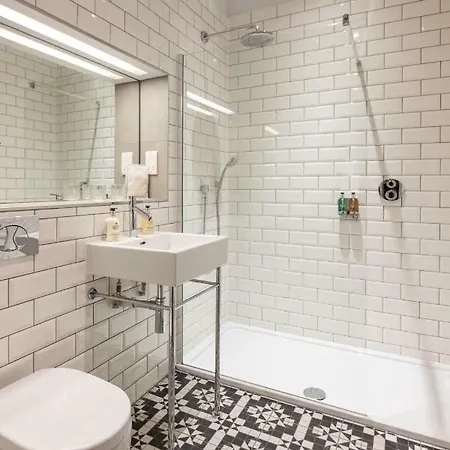 Daire Linton Collection - Blackfriars Lofts Edinburgh