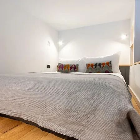 Blackfriars Lofts *