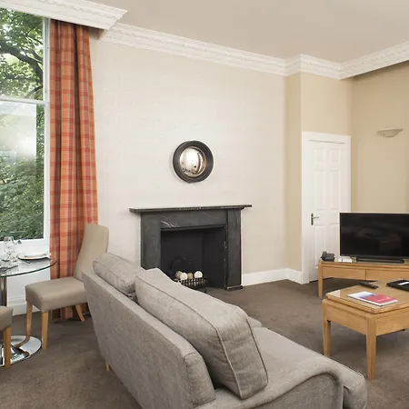 Fountain Court - Royal Garden 4*