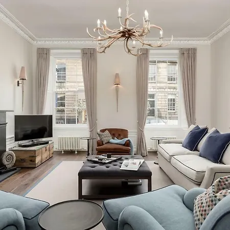 Magnificent Georgian Townhouse West End *