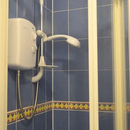 Attractive 3 Bedroom Flat In Central Haymarket Apartament Edynburg