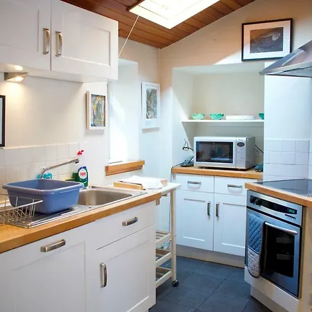 2 Bedroom In The City Centre Holiday home Edinburgh