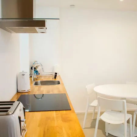 Bright And Modern 2 Bedroom Flat Εδιμβούργο