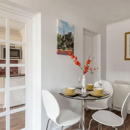 Modern & Renovated Royal Mile Apt Διαμέρισμα