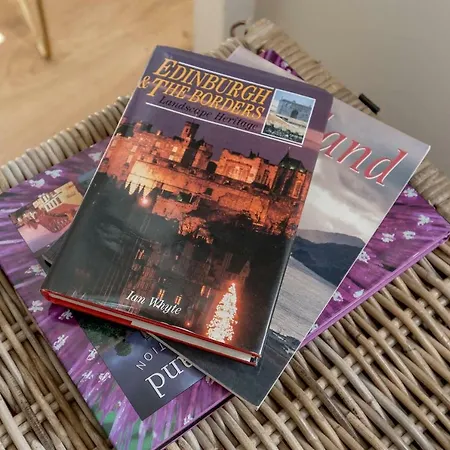 Apartment Altido Elegant Georgian 2-bedrm Apt In Heart Of Old Town Edinburgh