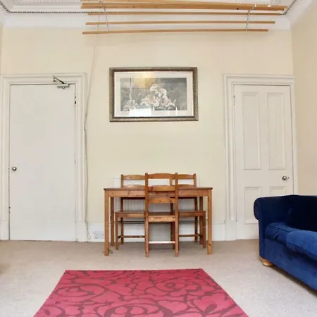Central Marchmont 3 Bedroom Flat * Édimbourg
