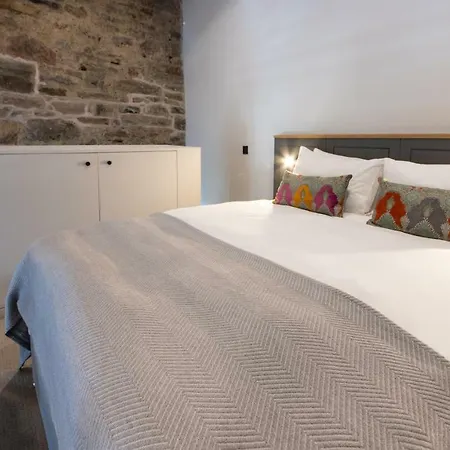 Linton Collection - Blackfriars Lofts