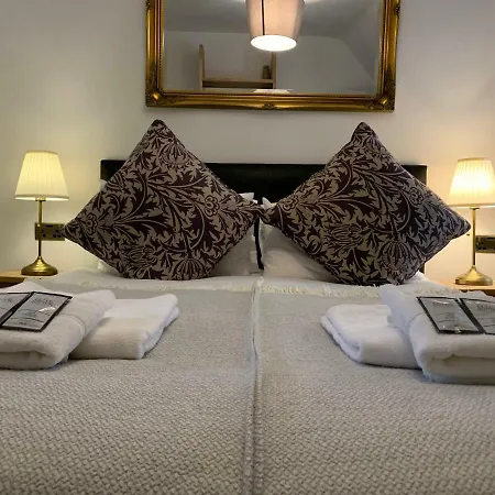 Royal Mile Balconies By The Castle Edimburgo