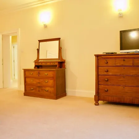 Appartement 2 Bedroom Flat In Newtown,