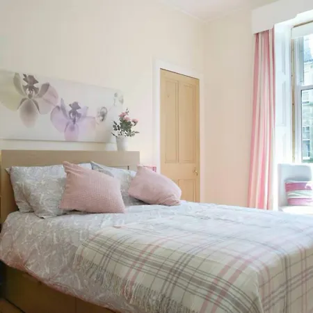 1 Bedroom In Bruntsfield Édimbourg