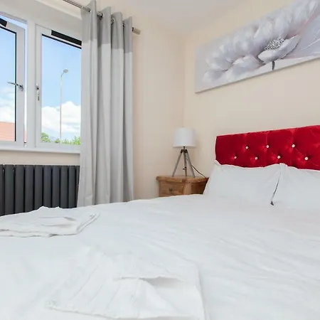 Luxury Central Townhouse With A Hot Tub * Edinburgh
