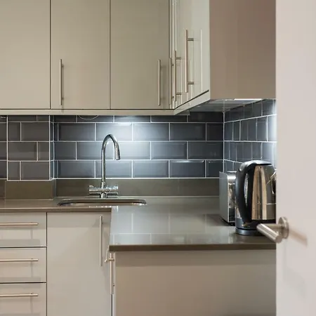 Apart Otel Fountain Court - Grove 4*