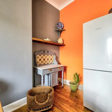 Apartamento Homely 1br Flat In By Guestready *