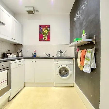 Homey 2br Flat In By Guestready