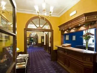 Ellersly House