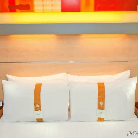 Express Centre By Ihg 3*