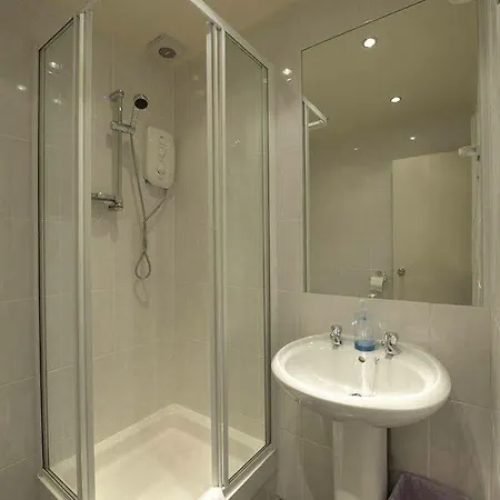 City Guest House 3*