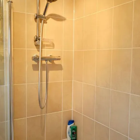 Appartement Spacious And Bright 2 Bedroom Flat In Bonnington *